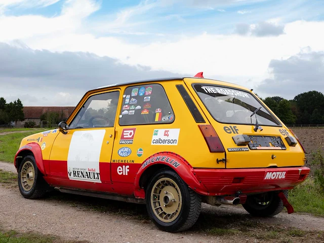Renault r5 alpine oldtimer - afbeelding 20 van  26