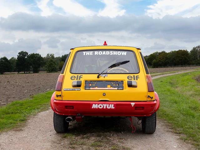 Renault r5 alpine oldtimer - afbeelding 24 van  28