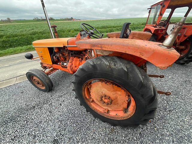 Renault super 5 en super 7 vintage tractor - afbeelding 4 van  29