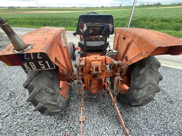 Renault super 5 en super 7 vintage tractor - afbeelding 7 van  29