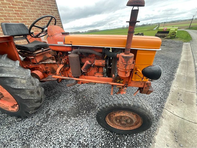 Renault super 5 en super 7 vintage tractor - afbeelding 19 van  29