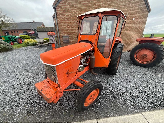 Renault super 5 en super 7 vintage tractor - afbeelding 23 van  29