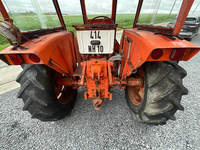 Renault super 5 en super 7 vintage tractor - afbeelding 27 van  29