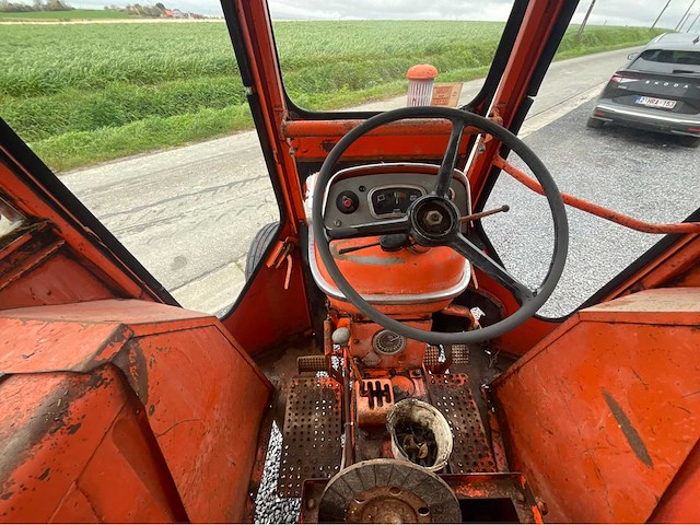 Renault super 5 en super 7 vintage tractor - afbeelding 28 van  29