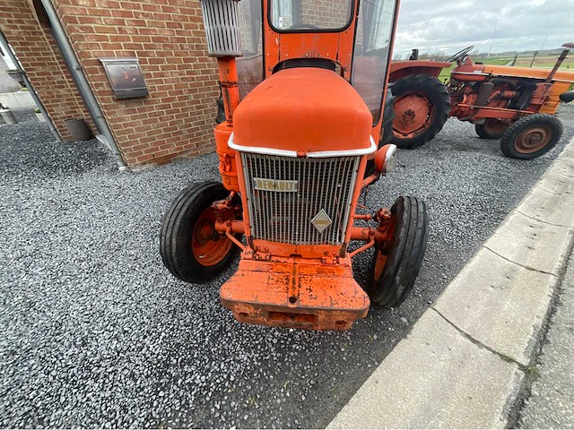 Renault super 5 en super 7 vintage tractor - afbeelding 29 van  29