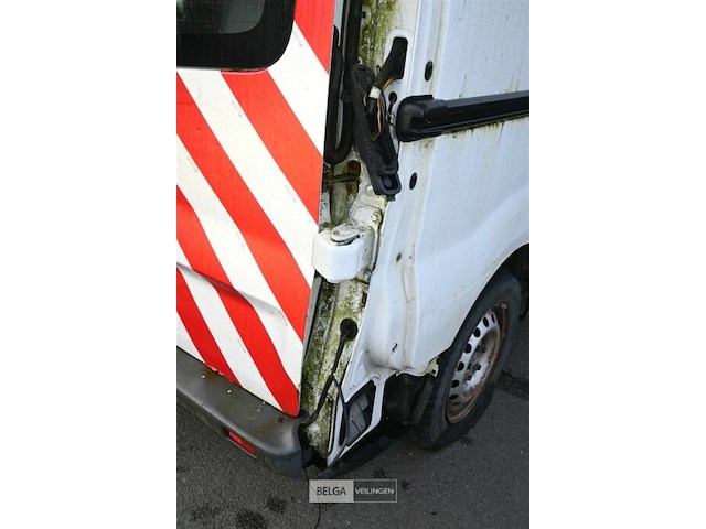 Renault traffic lichte vrachtwagen - afbeelding 20 van  24