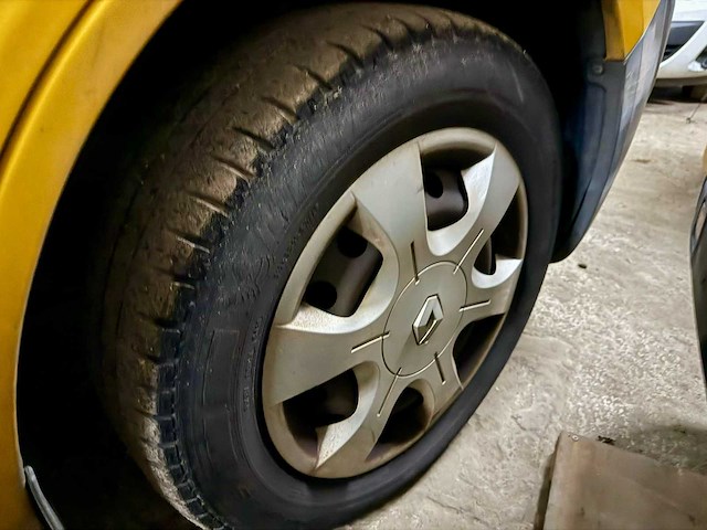 Renault trafic - lichte vracht - afbeelding 14 van  25