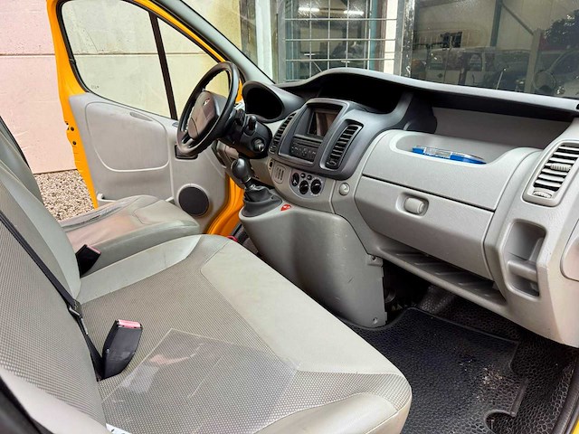 Renault trafic - lichte vracht - afbeelding 25 van  25