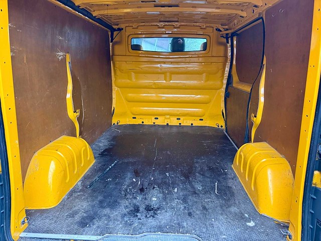 Renault trafic - lichte vracht - afbeelding 14 van  21