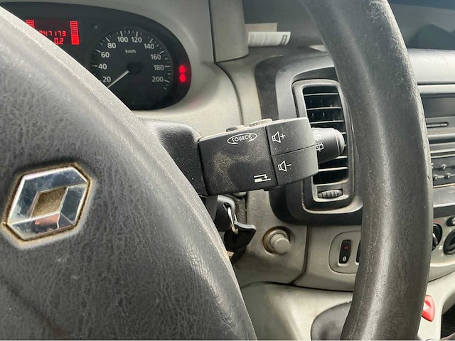 Renault trafic bedrijfswagen - afbeelding 19 van  24