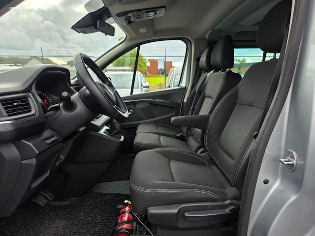 Renault trafic grand passenger intens blue dci... - afbeelding 37 van  39