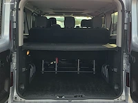 Renault trafic l2h1 minibus red combi fwd 2026 - afbeelding 17 van  33