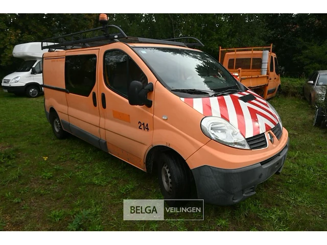 Renault trafic lichte vrachtwagen - afbeelding 1 van  21