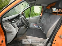 Renault trafic lichte vrachtwagen - afbeelding 18 van  21