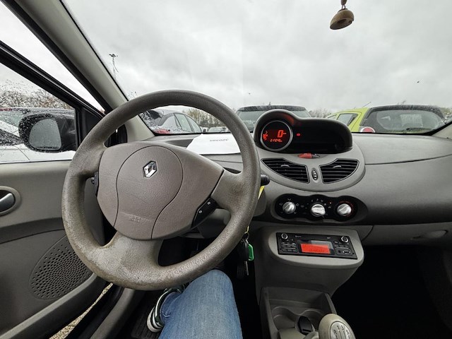 Renault twingo 1.2i lev authentique, 2013 - afbeelding 2 van  34