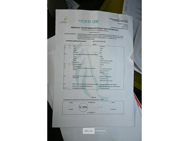 Renault veegwagen met itm johnston opbouw - afbeelding 2 van  25