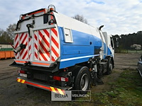 Renault veegwagen met itm johnston opbouw - afbeelding 11 van  25