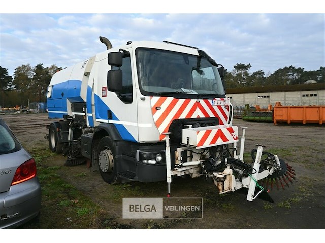 Renault veegwagen met itm johnston opbouw - afbeelding 1 van  25
