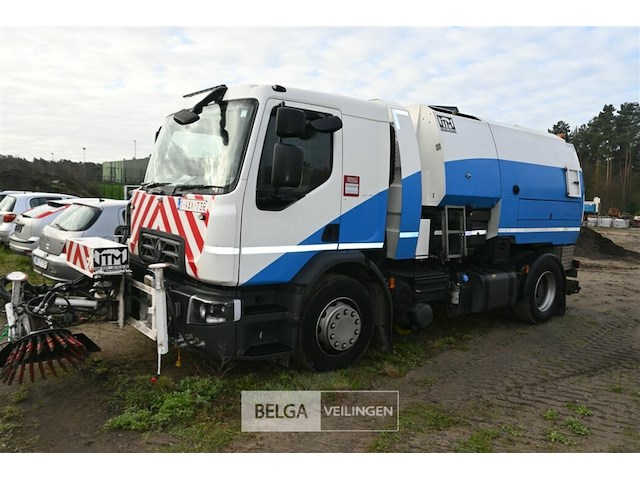 Renault veegwagen met itm johnston opbouw - afbeelding 16 van  25