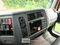 Renault vrachtwagen met dhollandia laadklep - afbeelding 12 van  17