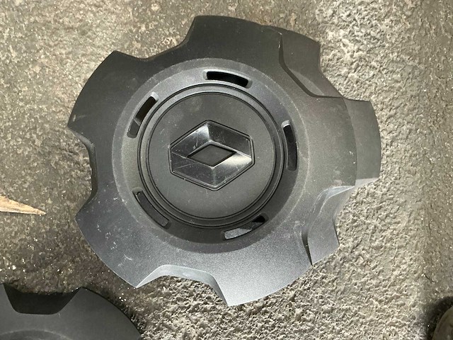 Renault wieldop (4x) - afbeelding 1 van  2