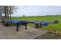 Renders - laaglader - low loader - afbeelding 1 van  2