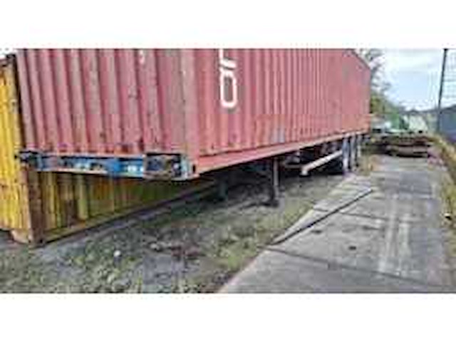 Renders - laaglader - low loader - afbeelding 1 van  1