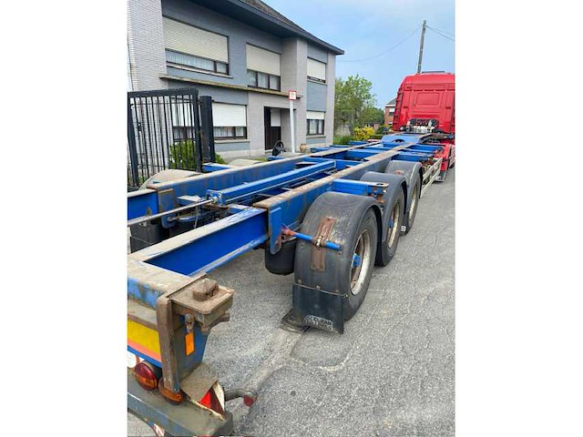 Renders roc12.27cc trailer met 40” container - afbeelding 38 van  43