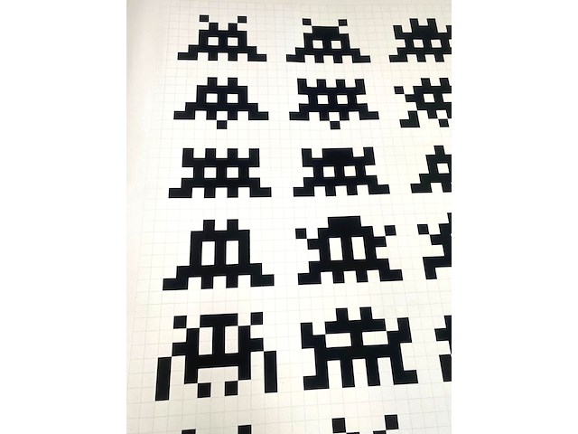 "repitition, variation, evolution" by invader (2017) - afbeelding 9 van  9