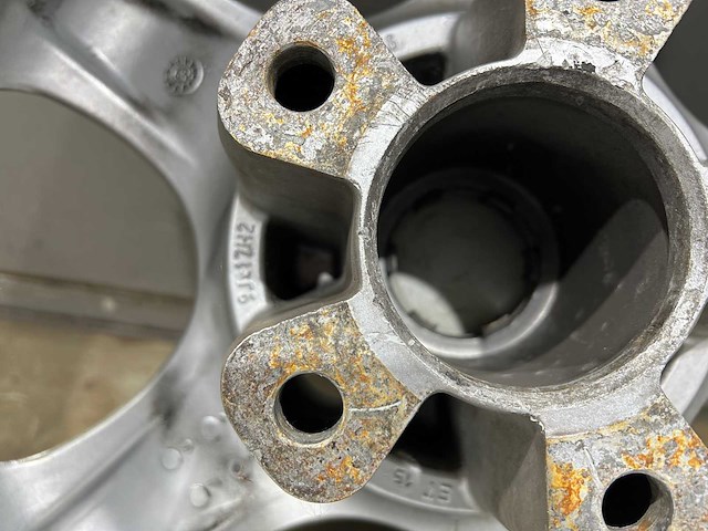 Replica porsche set 4 velgen en banden - afbeelding 9 van  20