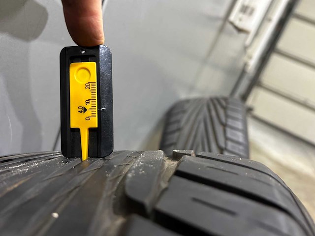 Replica porsche set 4 velgen en banden - afbeelding 11 van  20