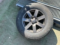 Reserve wiel jeep - afbeelding 2 van  4