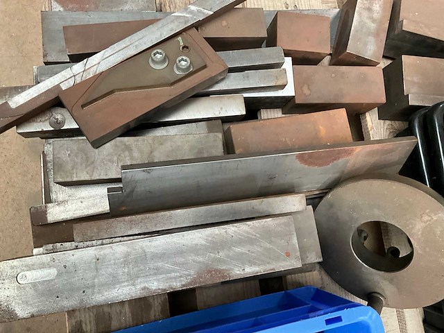 Reserveonderdelen voor machines - afbeelding 8 van  9