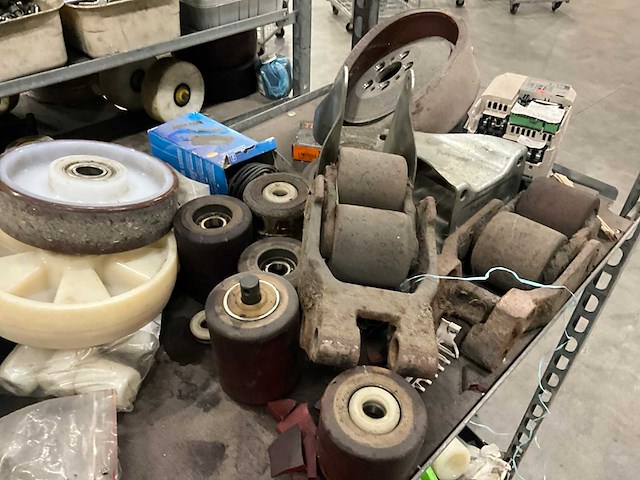 Reserveonderdelen - afbeelding 6 van  23