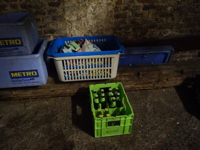 Rest inhoud bergruimte - afbeelding 9 van  19