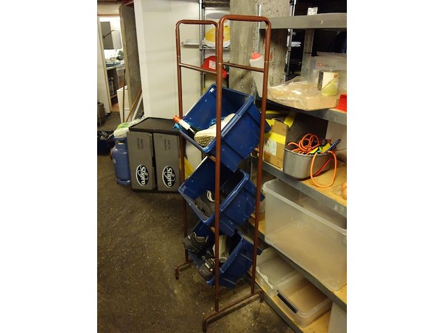 Rest inhoud bergruimte - afbeelding 13 van  19