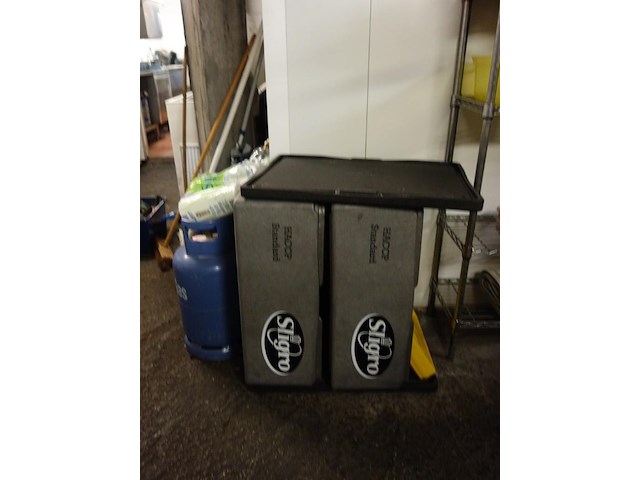 Rest inhoud bergruimte - afbeelding 15 van  19