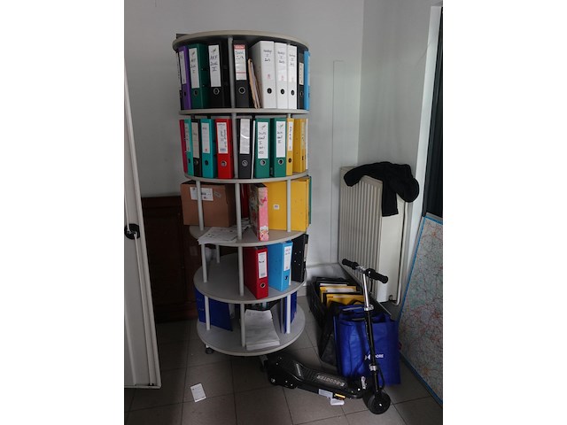 Rest inhoud bureau ruimte - afbeelding 1 van  10