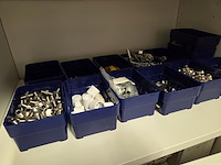 Rest inhoud kantoor en stock - afbeelding 41 van  62