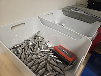 Rest inhoud kantoor en stock - afbeelding 58 van  62