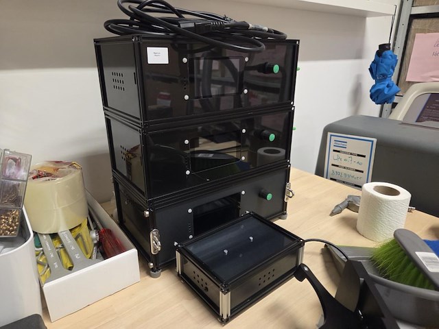 Rest inhoud kantoor en stock - afbeelding 51 van  62