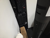 Rest inhoud kantoor en stock - afbeelding 20 van  62