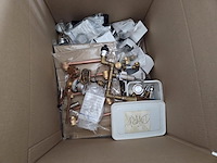 Rest inhoud kantoor en stock - afbeelding 5 van  62