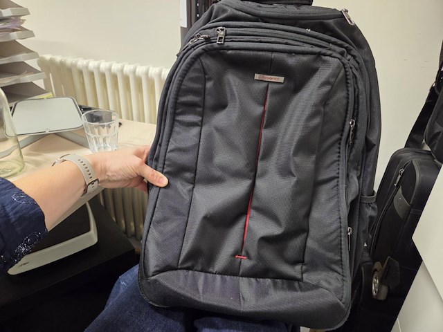 Rest inhoud kantoor en stock - afbeelding 48 van  62