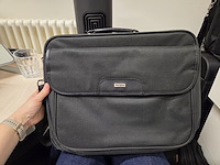 Rest inhoud kantoor en stock - afbeelding 23 van  62