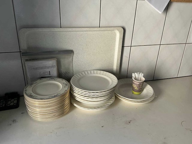 Rest inhoud keuken - afbeelding 2 van  13