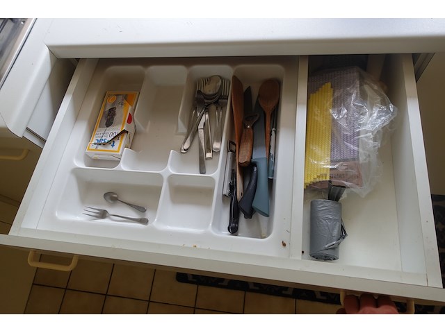 Rest inhoud keuken - afbeelding 7 van  11