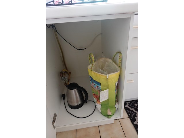 Rest inhoud keuken - afbeelding 10 van  11
