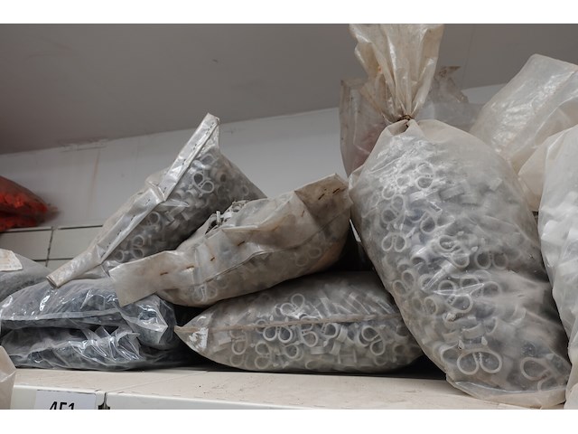 Rest inhoud rek - afbeelding 2 van  16