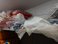 Rest inhoud rek - afbeelding 3 van  16